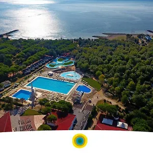 Kompleks wypoczynkowy Club Del Sole Family Collection