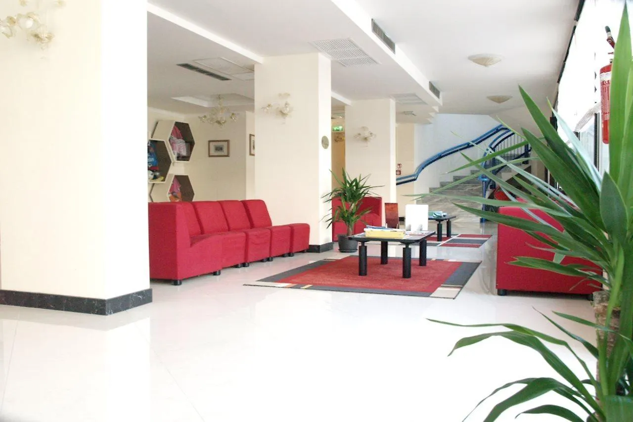 לידו די ג'סולו Hotel Caravelle&Minicaravelle 3*, לידו די ג'סולו איטליה